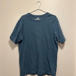Uniqlo Men's Teal Short Sleeve Tee